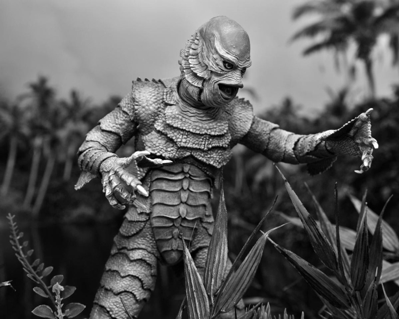 Universal Monsters: Ultimate Creature from the Black Lagoon (B&W)