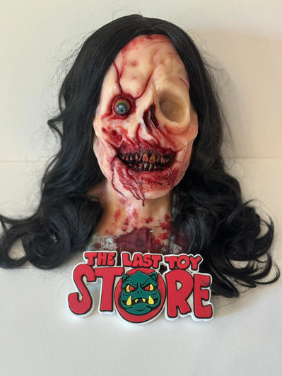 Terrifier 2: Victoria Hayes - Resin Bust