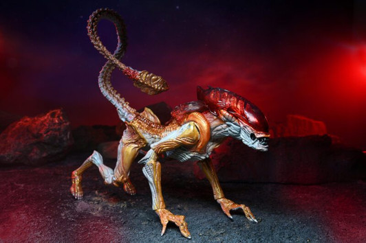 Kenner Tribute Ultimate Panther Alien - 7″ Scale Action Figure
