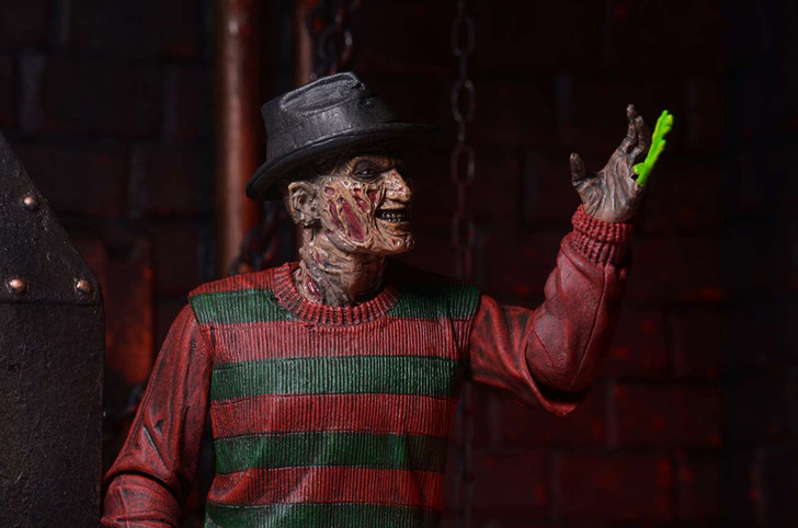 NECA A Nightmare on Elm Street: Ultimate Freddy Krueger - 7" Scale Action Figure