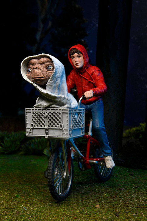 NECA E.T. The Extra-Terrestrial: (40th Anniversary Editon) Elliott & E.T. on Bike - 7" Scale Action Figure