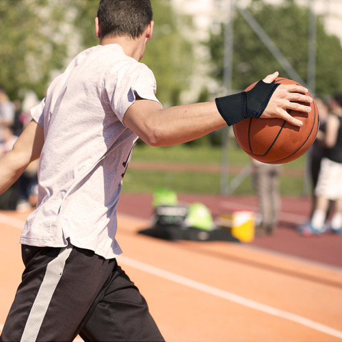 2 pcs Wrist Support Brace Heating Wrist Stabilizer Adjustable Wrist Bandages Protector Left and Right Hand Wrist Wraps for Fitness Office Pain Relief
