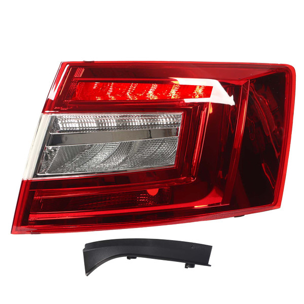 Car Tail Light Assembly Waterproof Bright Rear Brake Lamp Replacement for Octavia 5E Facelift 2017‑2019 Liftback Right 5E5945112B