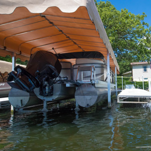 Hi-Lift Vertical Boat Lift Hi-Lift Vertical Boat Lift