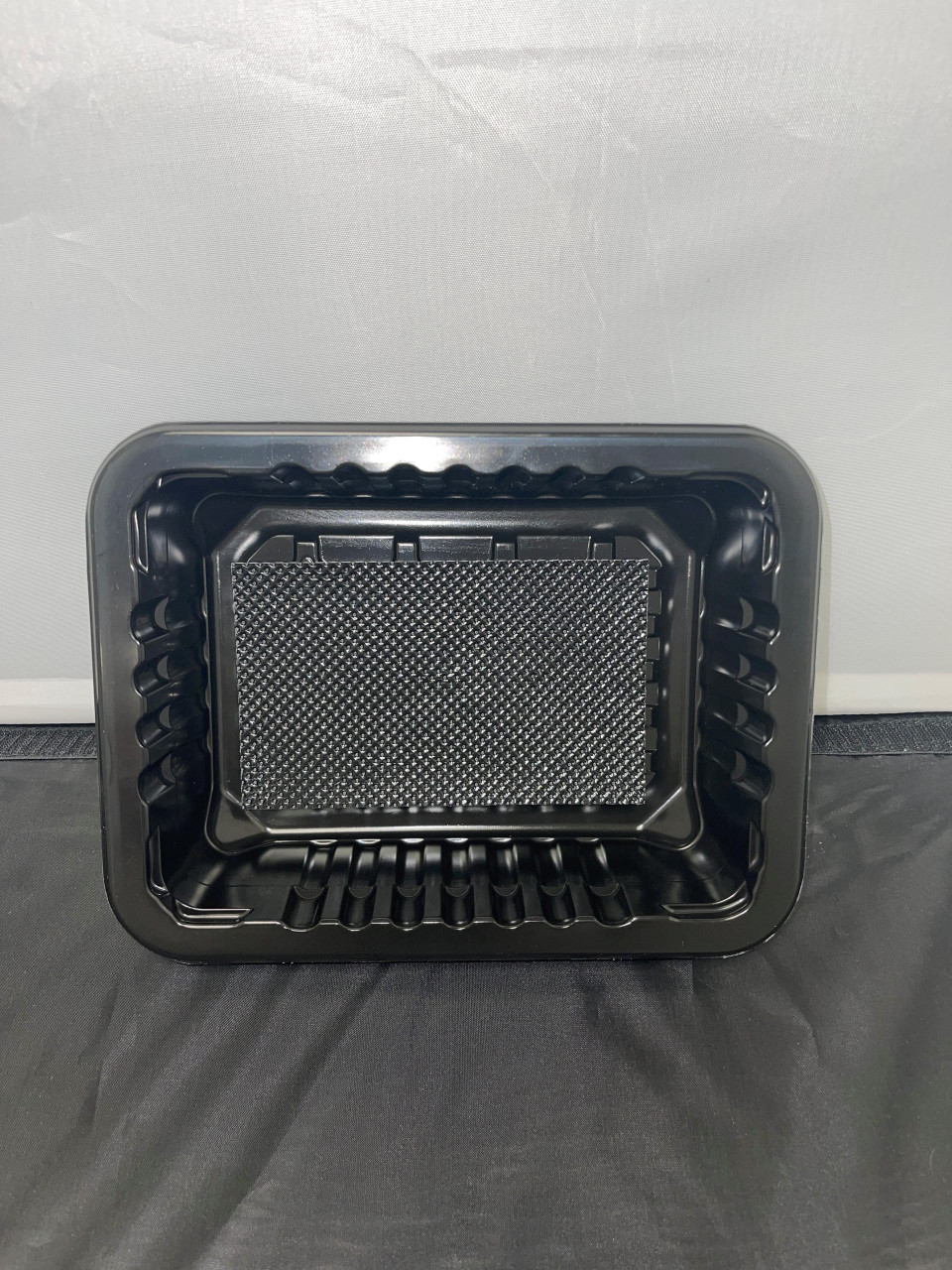 Meat Pad & Tray 8.75X6.72X2.25 IN 1 Compartment PP Black Rectangle Barrier 3640/Pallet