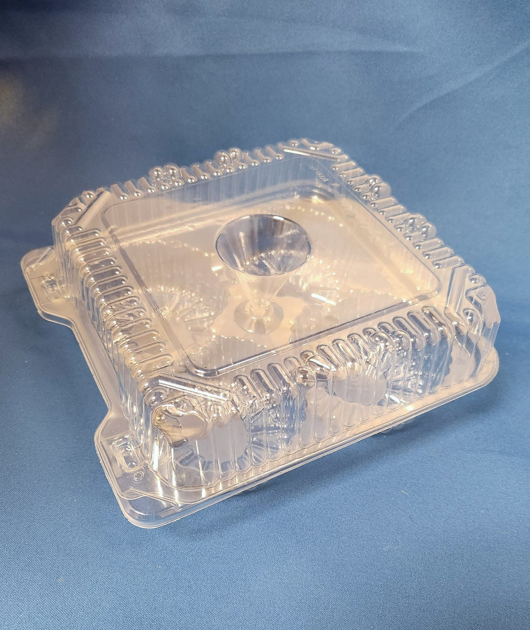 Cupcake Hinged Container With Dome Lid 8X7.6X3 IN 4 Compartment OPS Clear Square 250/Case