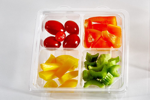 Take-Out Container Insert 2.46-2.67-2.8 OZ 5.22X5.22X1.01 IN 4 Compartment PET Clear Square 1035/Case
