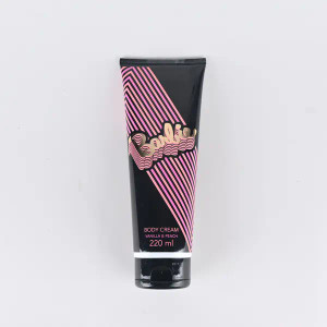 Body cream Barbie Vanilla & Peach 220 ml 6000108