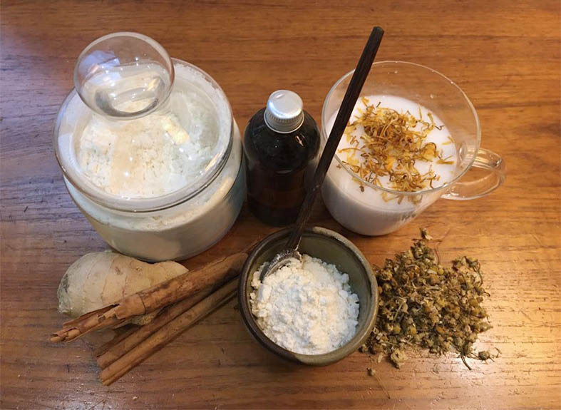 Las seis mejores Mascarillas Faciales con Leche, Hidrolatos y Aceites Esenciales