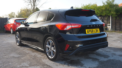 Ford Focus 1.0T EcoBoost ST-Line 5door