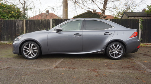 Lexus IS 2.5 300h E-CVT Euro 6 (s/s) 4dr