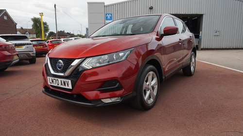 Nissan Qashqai 1.3 DIG-T Acenta Premium DCT Auto