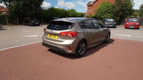 Ford Focus 1.5T EcoBoost ST-Line Euro 6 (s/s) 5dr