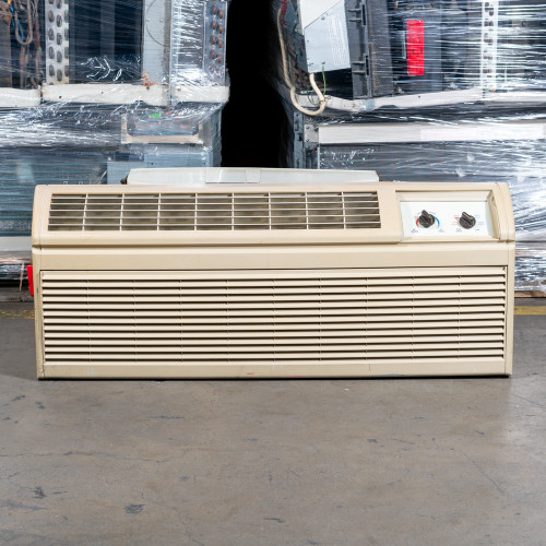 Refurbished Amana 7,000 BTU PTAC Unit | 208/230 Volts - 15 Amp - Heat Pump - Knob Control - A Grade