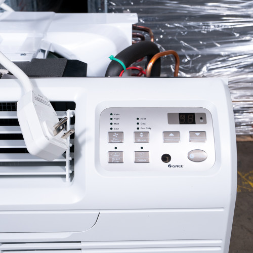 Gree 9,000 BTU TTW Air Conditioner | 208/230 Volts - 20 Amp - Heat Pump - Digital Control - 26TTW09HP230V1A-T