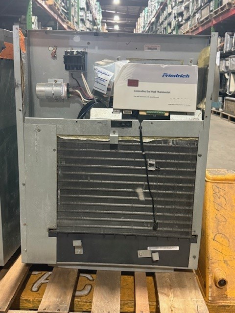 Refurbished B-Grade Friedrich 12,000 BTU VTAC Unit | 208/230 Volts - 15 Amp - Heat Pump - External Thermostat - VHA12K25