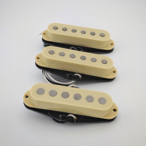 Big Bottom Strat Set with Aged White covers