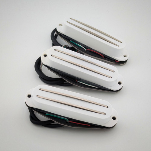 Run 'n Gun Strat Set with White covers