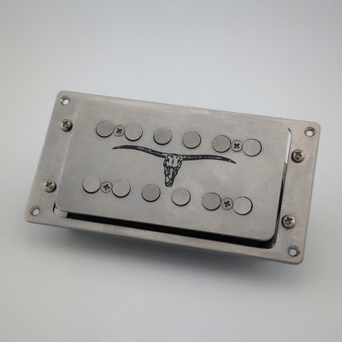 Muy Grande '72 Wider Range Humbucker with Raw Finish Faceplate w/ Skull