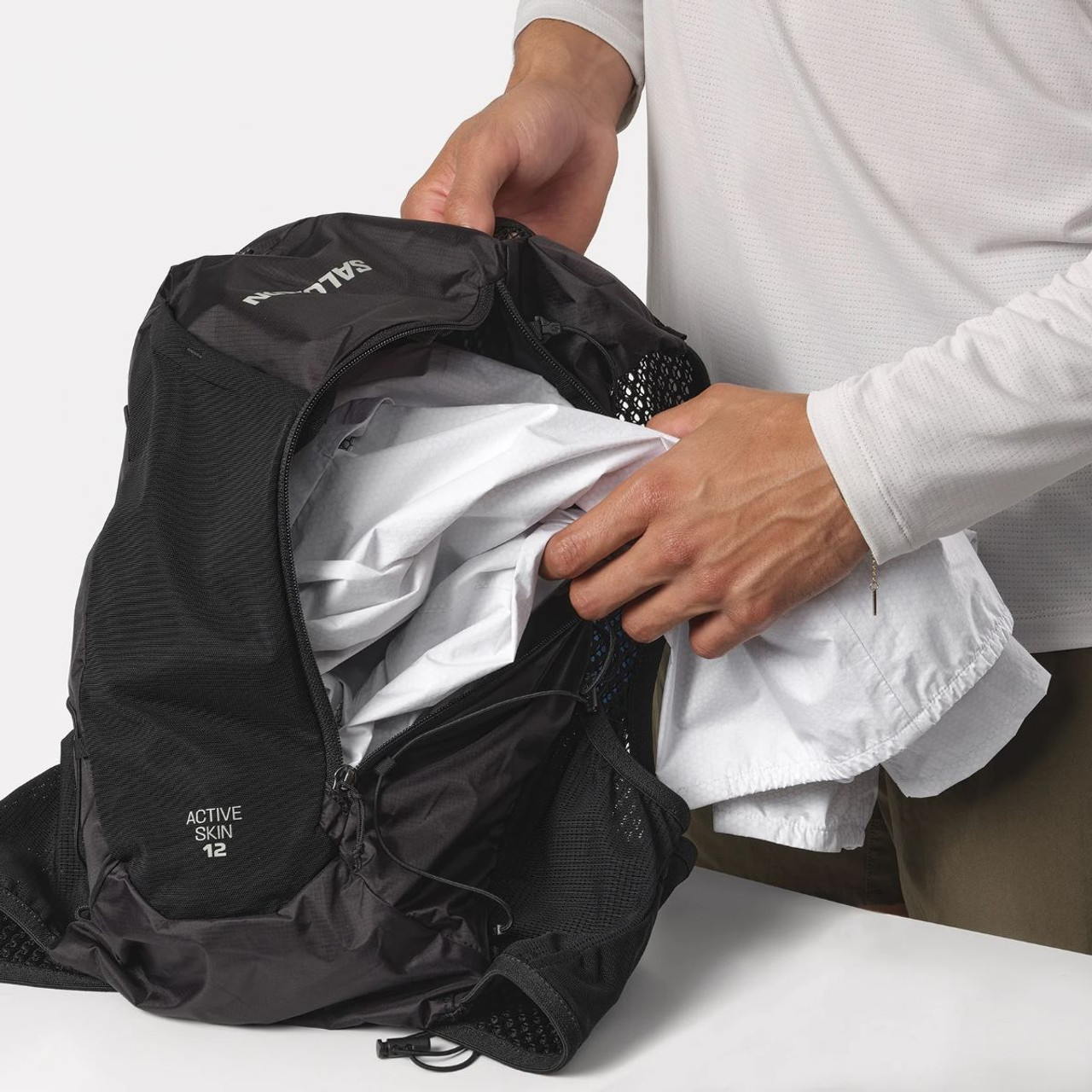 ウォーキング・ランニングウェア SALOMON ACTIVE SKIN 12 SET [LC2177400] SALOMON Unisex Active Skin 12 Running Vest LC2177400