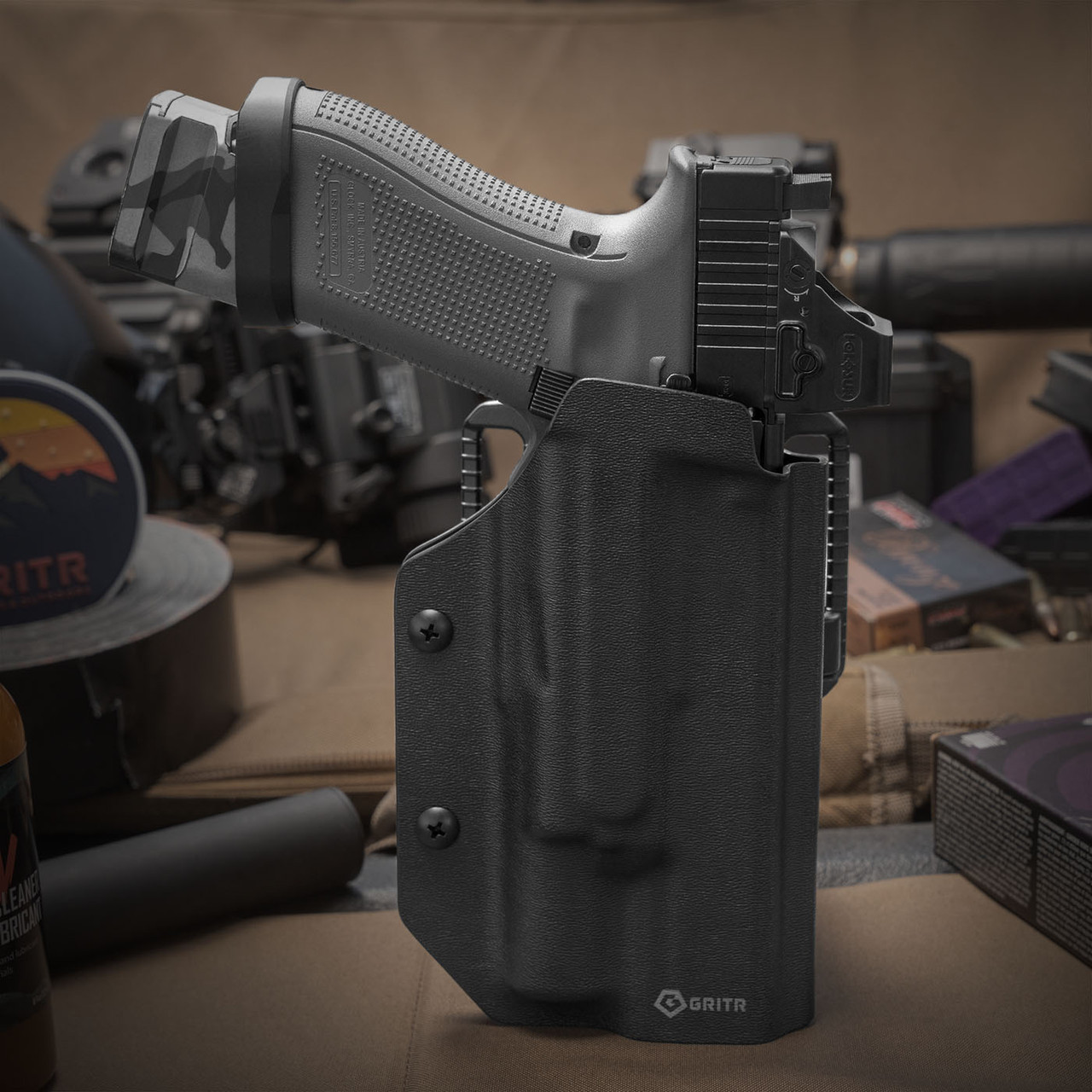 OWB Kydex Holster for 50+ Hanguns with SUREFIRE X300 - USA