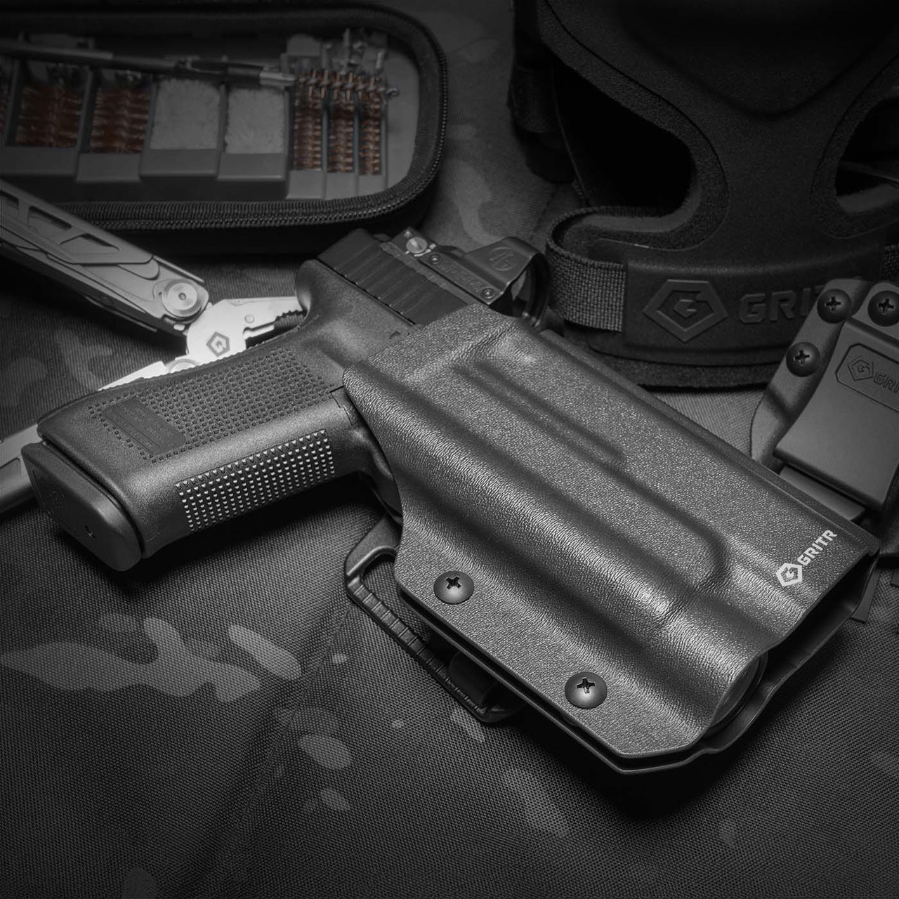 GRITR OWB Kydex Right Hand Holster Fits Glock 17 w Streamlight TLR 1