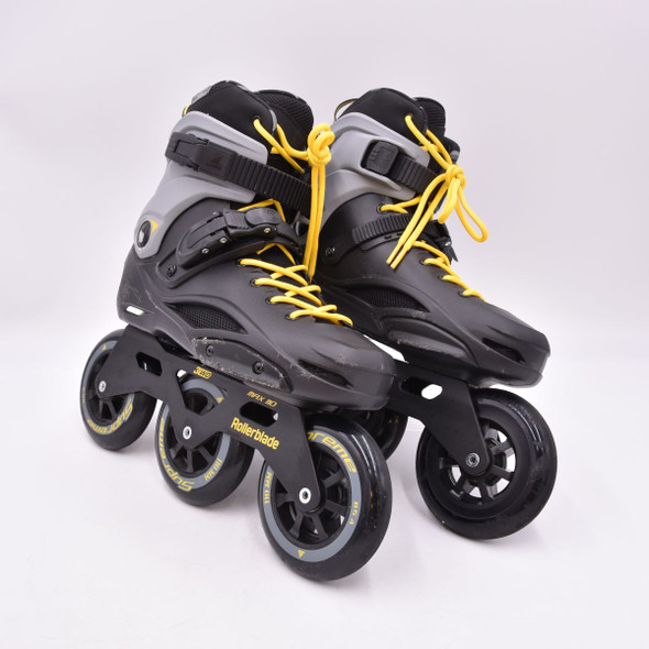 Open Box (Signs of Use. Scratches.): ROLLERBLADE Rb 110, Color: Black/Saffron Yellow, Size: 8 (07061300S25-8_2)