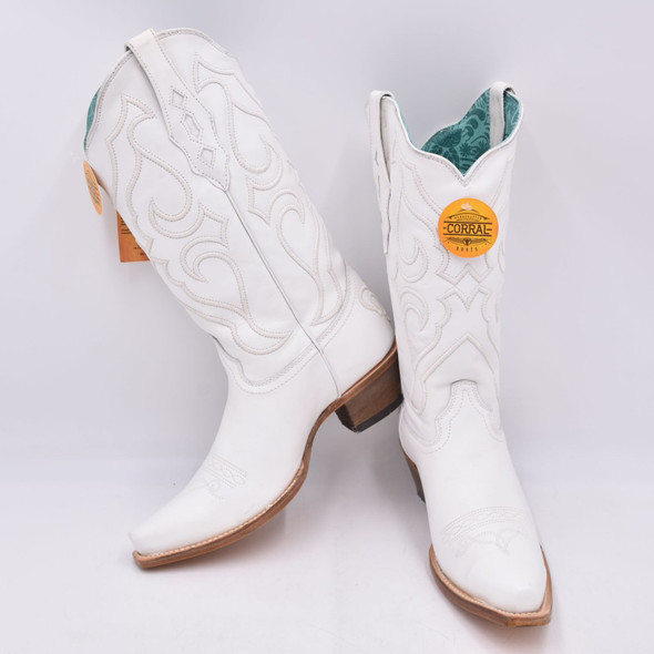 product variation Open Box (Great condition, limited use): CORRAL Ld White Embroidery, Size: 10, Width: M (Z5046-M-10) image