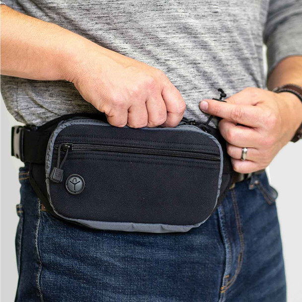 product variation GALCO Fastrax Pac Gray/Black Compact Waistpack (FTPRGBC) image