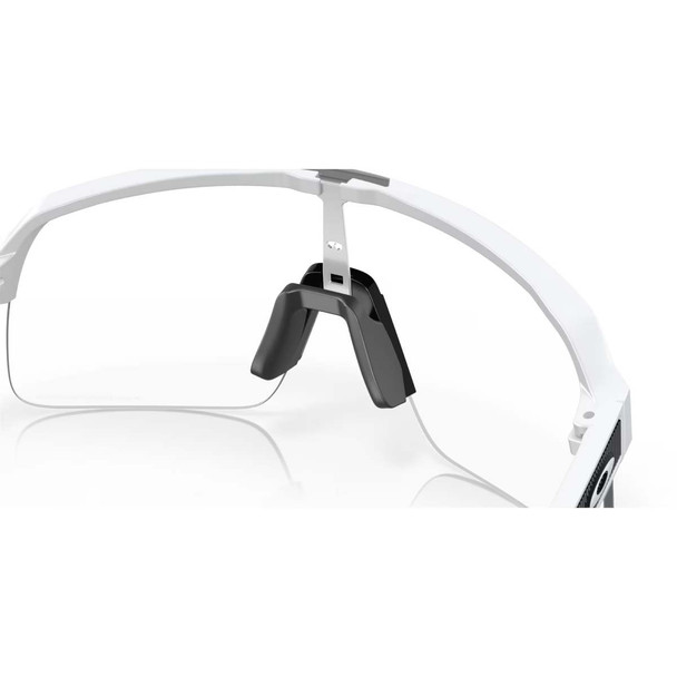 Matte White/Clear To Black Iridium Photochromic