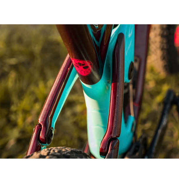 product variation ALL MOUNTAIN STYLE Honeycomb Total Clear/Silver Frame Guard (AMSFG7CLSV) image