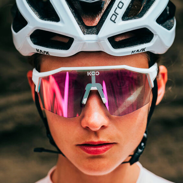 product variation White Matt/Photochromic Fuchsia Mirror image