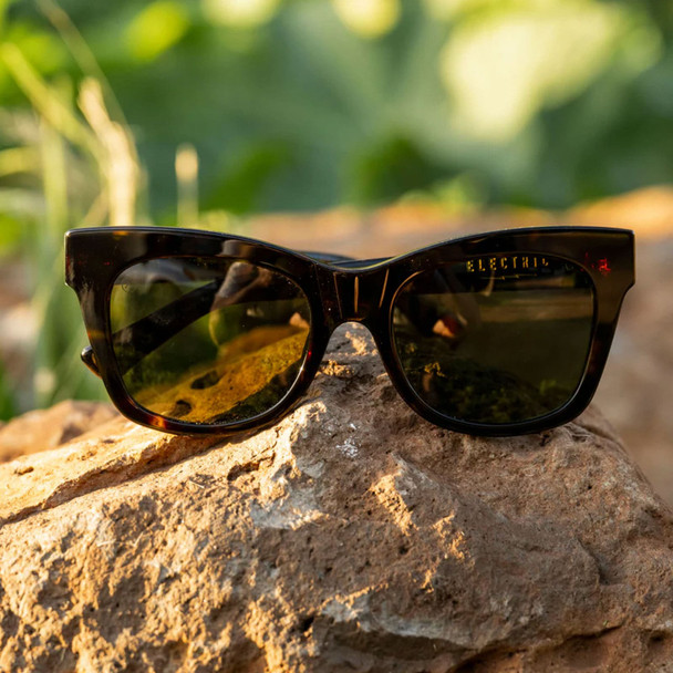 product variation ELECTRIC Landyn Capri Tortoise/Gray Polarized Sunglasses (EE21076242) image