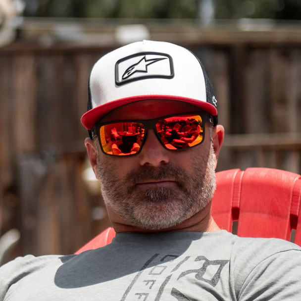 product variation Graphite w/Silver Logo Frame / Rose Optimized Polarized (OPz) w/ Sunburst Mirror Lenses | VLT - 15% image