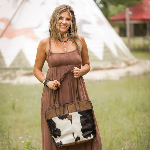 product variation STS RANCHWEAR Classic Cowhide Laptop Shopper (STS34294) image