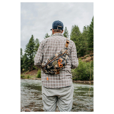 Fishing Sling Pack, Fly Fishing Vest Multifunctional with Floating Pad for  Water Surfing : : Home & Kitchen