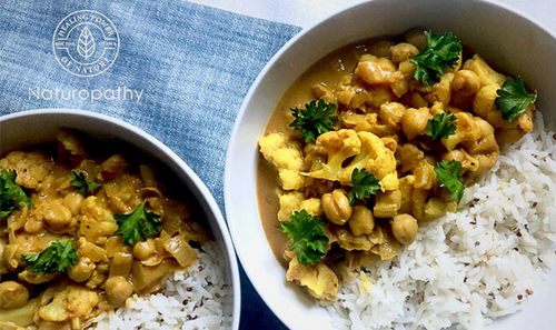 Vegan Cauliflower & Chickpea Curry Recipe