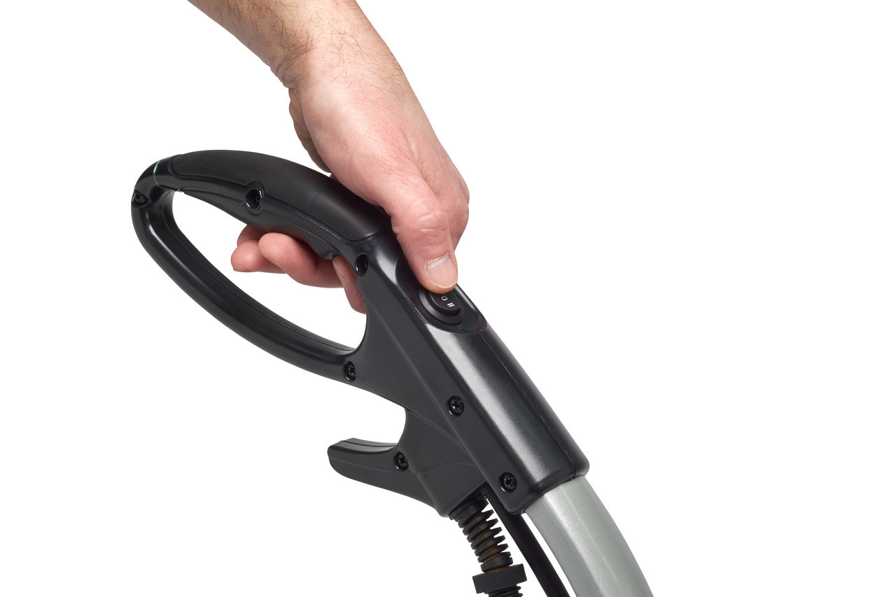lightweight upright vacuum with ergonomic handle