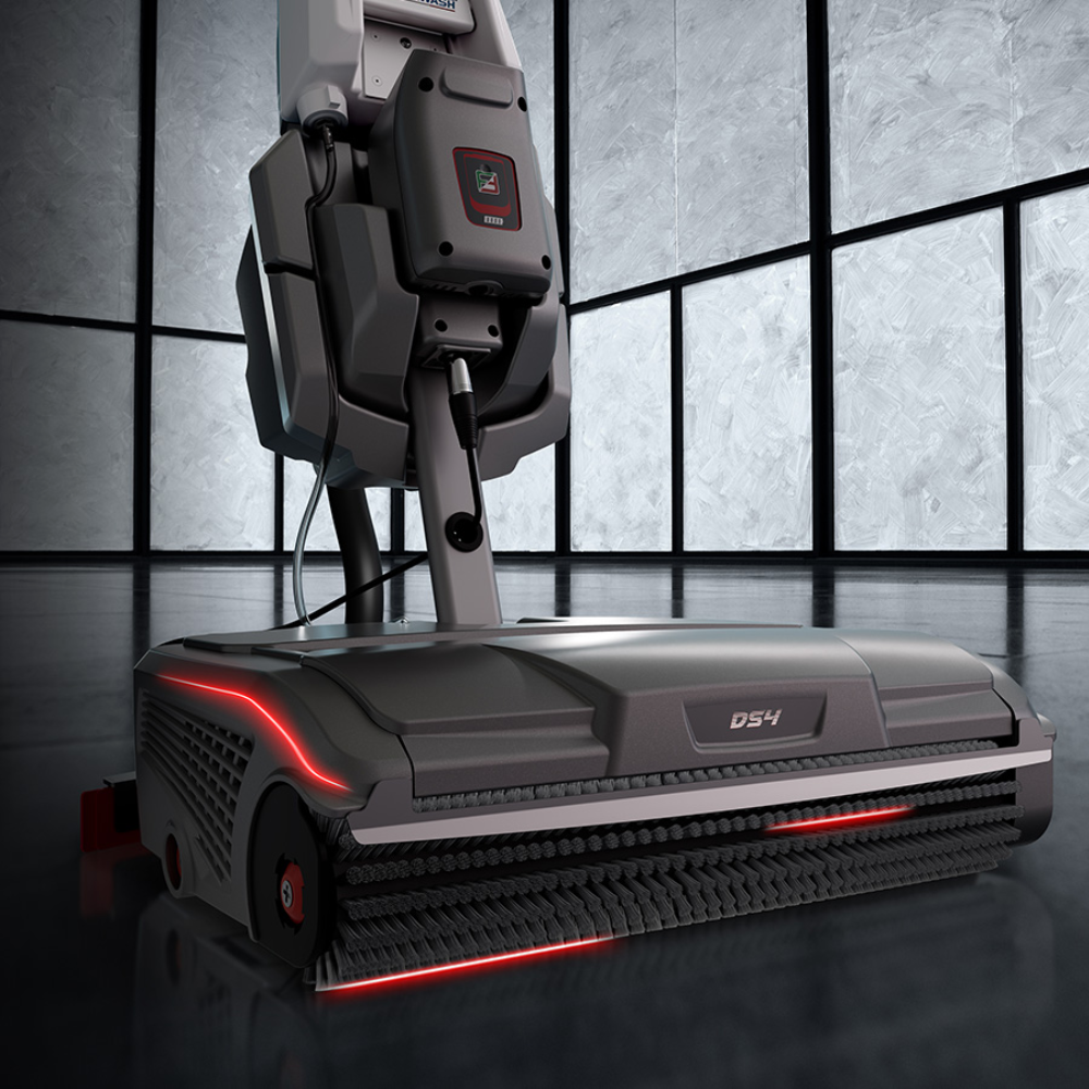 Dual counter-rotating brushes on Floor Cleaner DS4