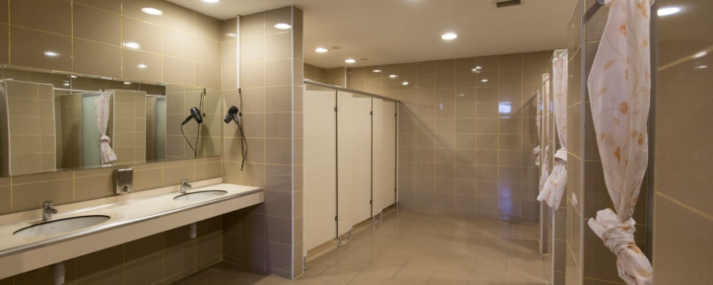 6 Simple Steps to Keeping Gym Showers Clean