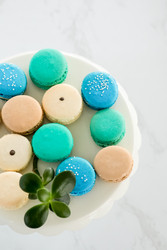 How to find gluten free treats?  Hint: Nikkolette's Macarons are gluten free!!