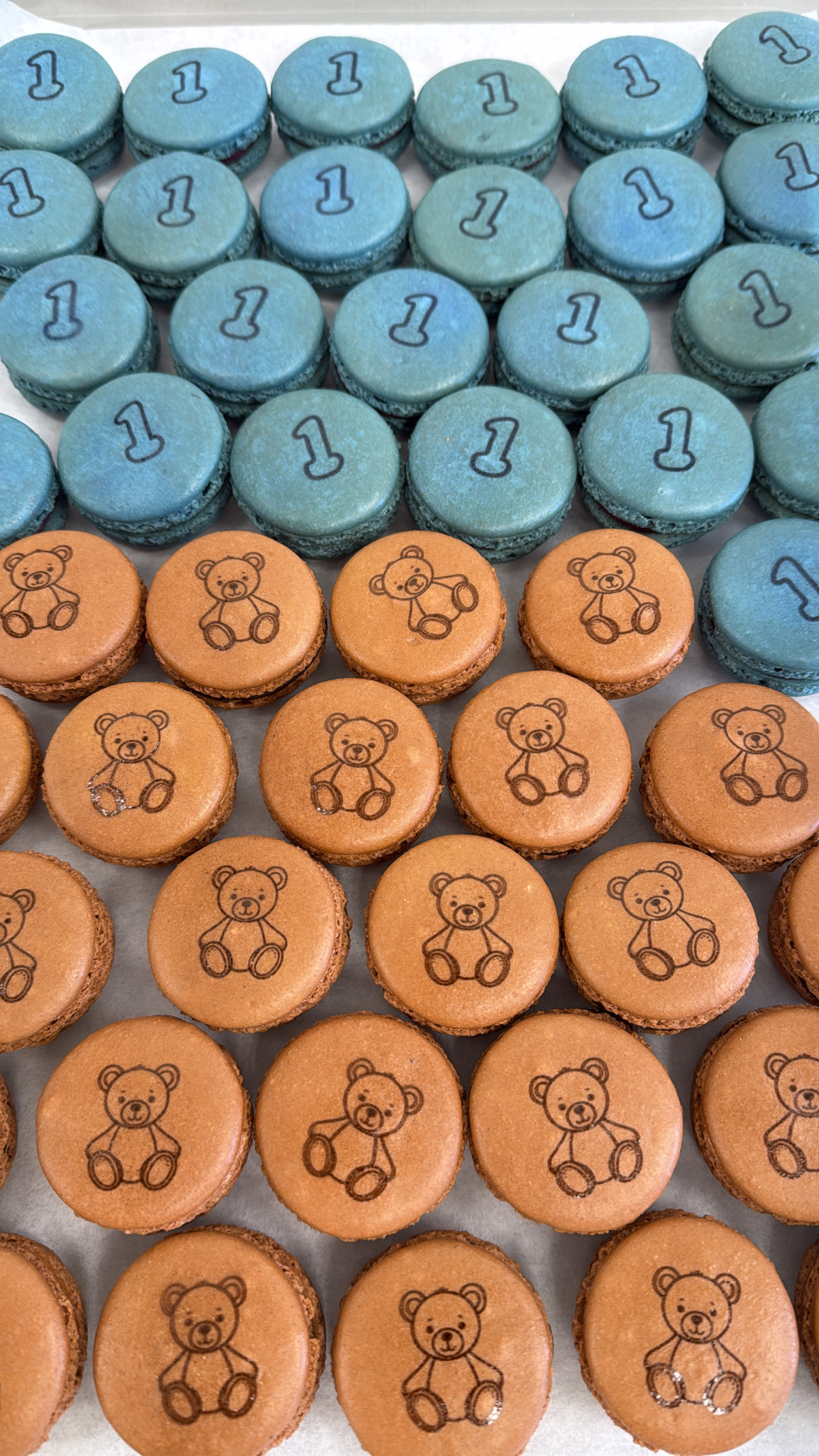 Baby Shower Custom Macarons