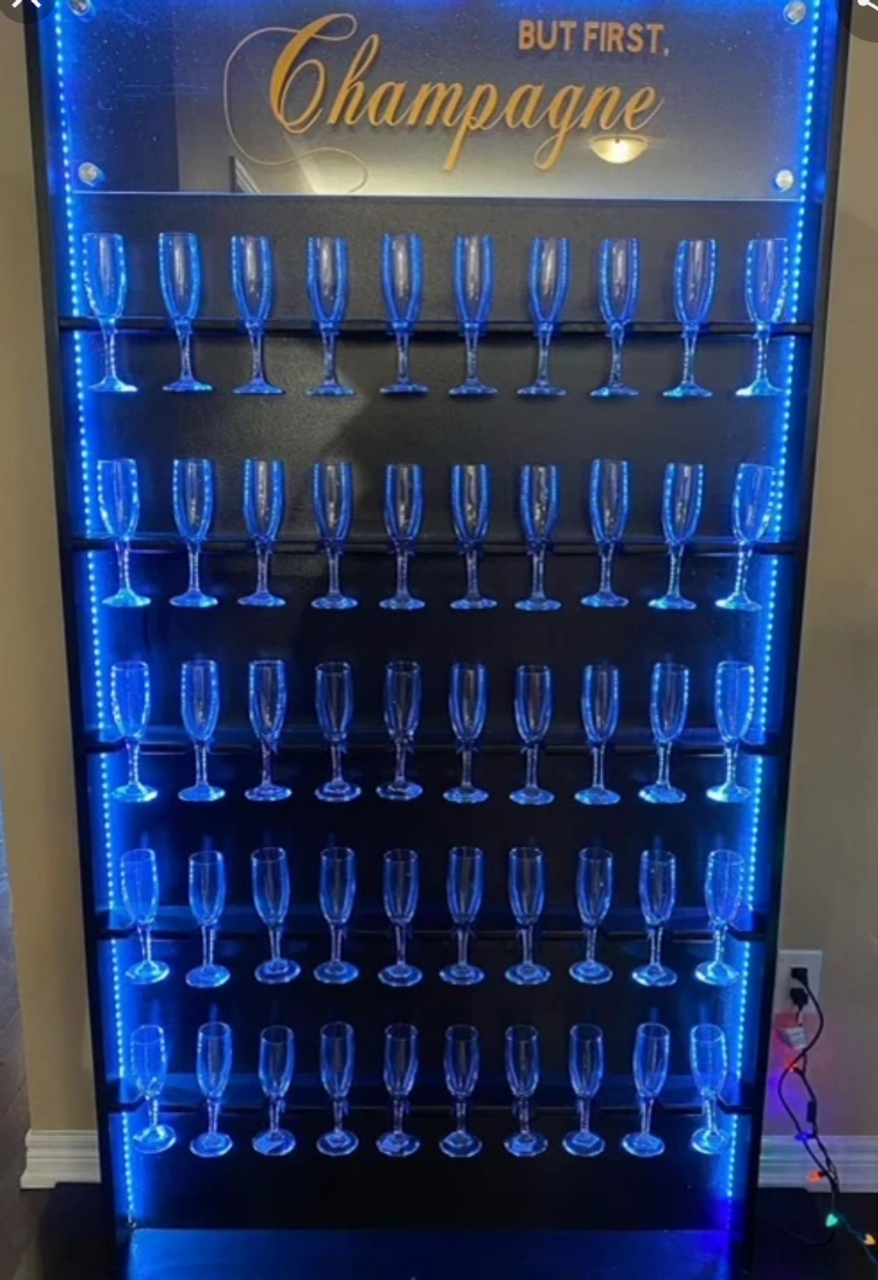 CHAMPAGNE WALLS