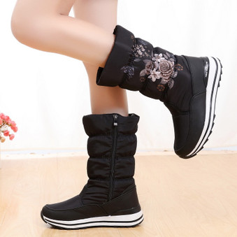 classsic Women quality  winter boots,,