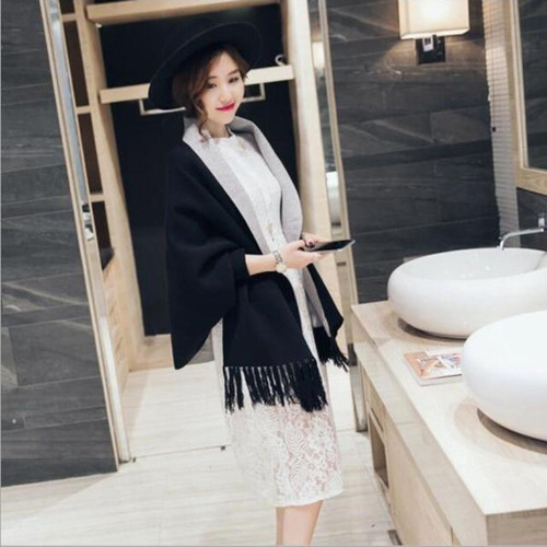 .Cashmere Tassel Batwing Sleeve Scarf Cape