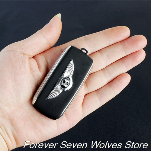Cute Mini Car Key Model Phone Dual Sim Card Magic Voice Bluetooth Dialer MP3 One Key Recording Mobile Cellphone Russian Keyboard
