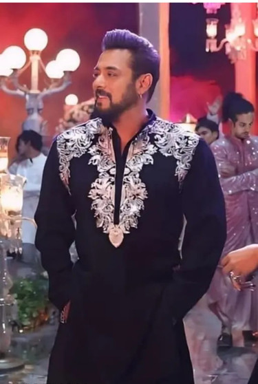 SIKANDAR MOVIE Black Embroidered Satin Kurta set for Men