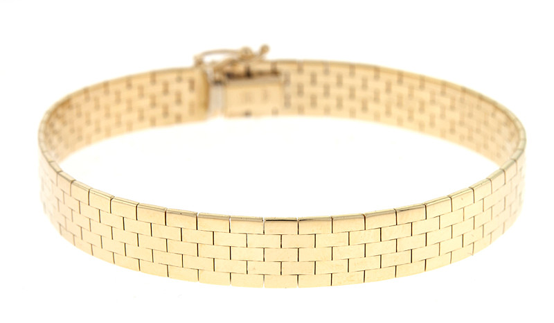 14k Gold 8mm Flat Brick Omega Bracelet 