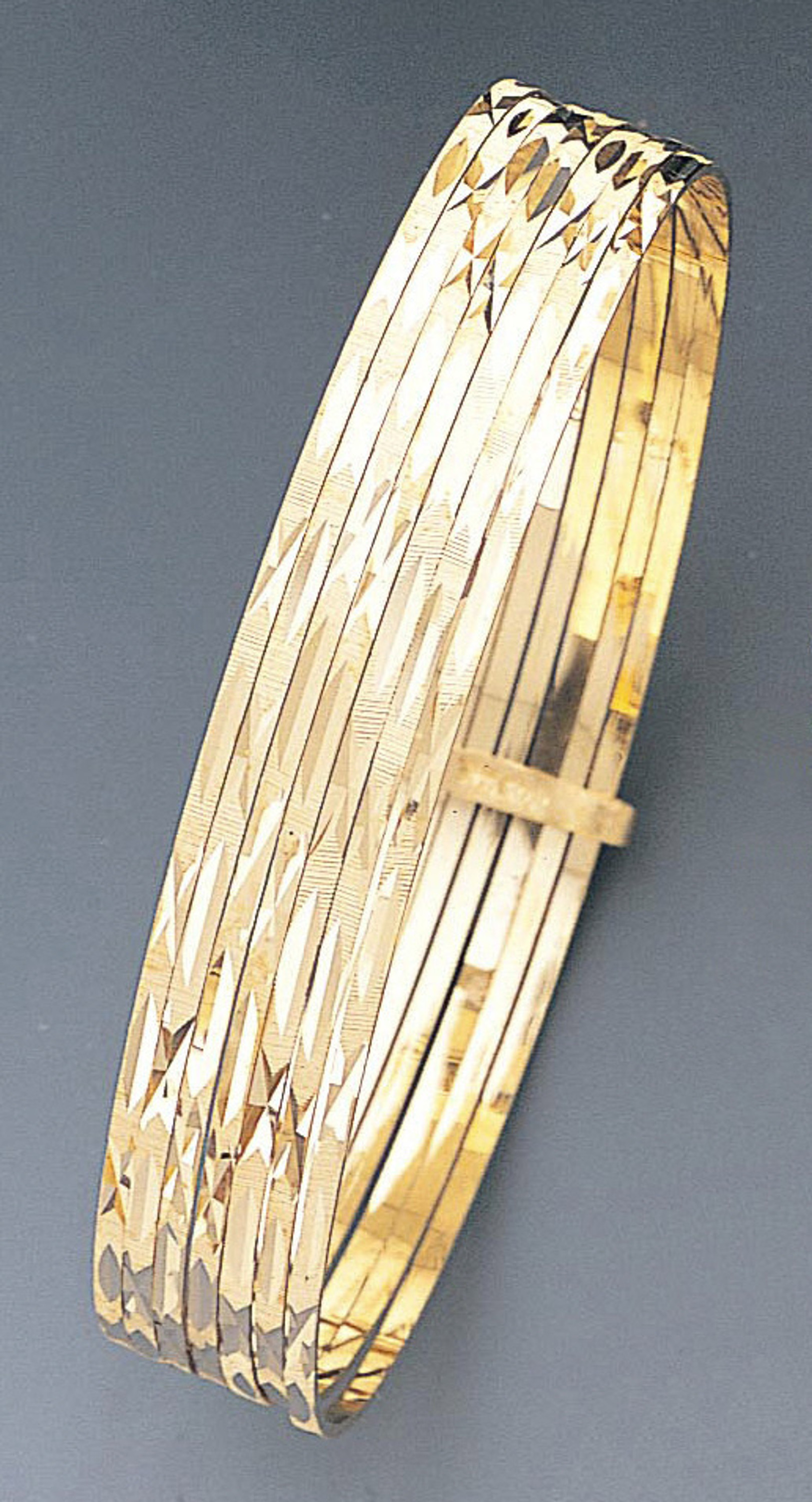 14k Gold Seven-to-a-set Slip-on (semanario) Solid XX O XX Pattern Bangles Regular3057 14k Gold Seven-to-a-set Slip-on (semanario) Solid XX O XX Pattern Bangles Regular3057