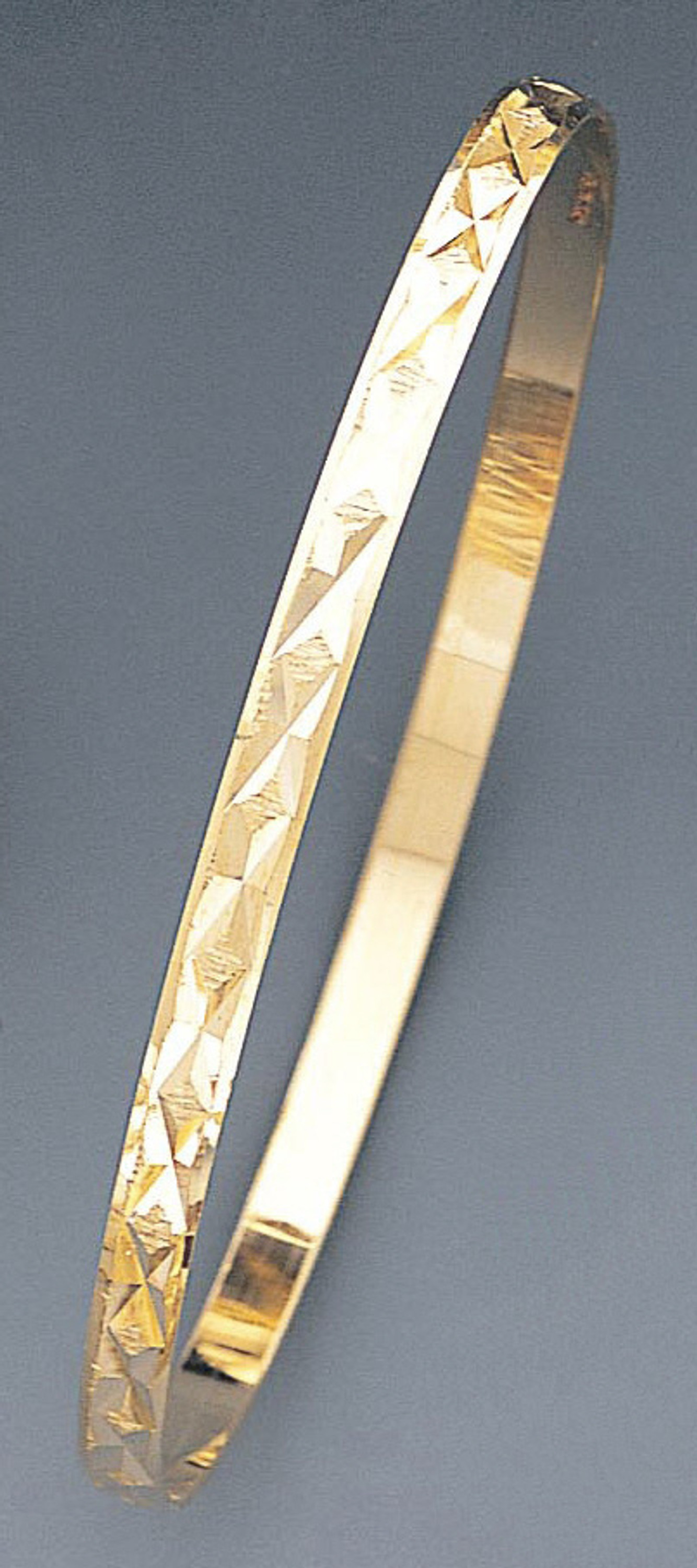14k Gold 4mm Wide Slip-on Star Pattern Solid Bangle 7.5 Inches 14k Gold 4mm Wide Slip-on Star Pattern Solid Bangle 7.5 Inches